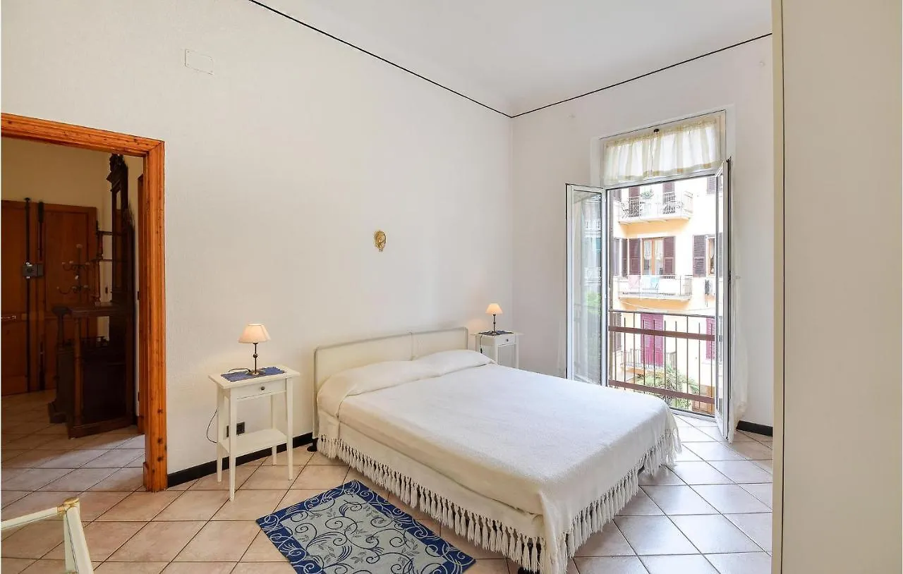 2 Bedroom Amazing Apartment In Chiavari
