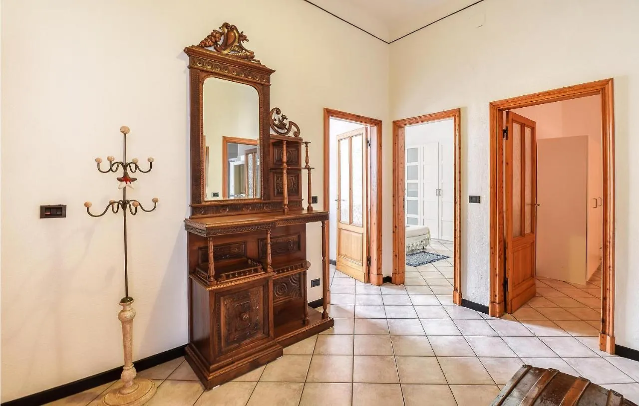 2 Bedroom Amazing Apartment In Chiavari